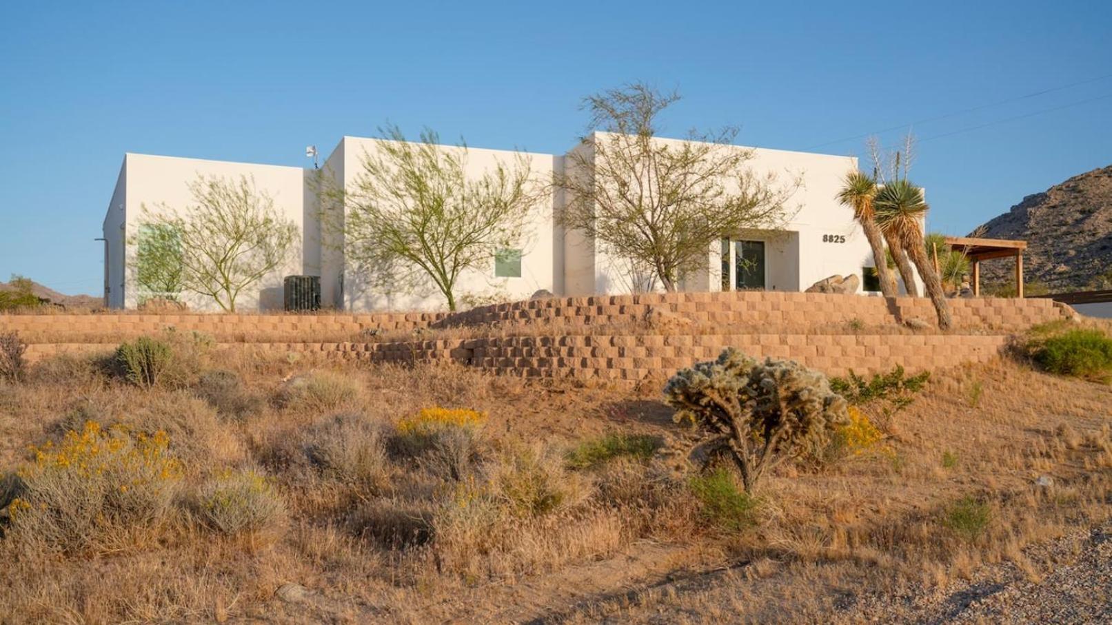 Experience Desert Serenity Gateway To Joshua Tree Exterior photo