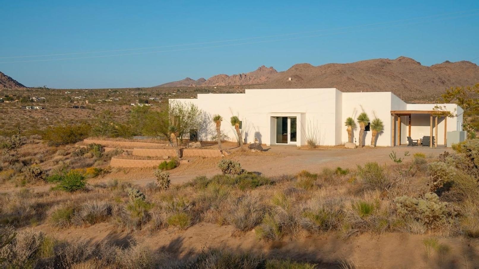 Experience Desert Serenity Gateway To Joshua Tree Exterior photo