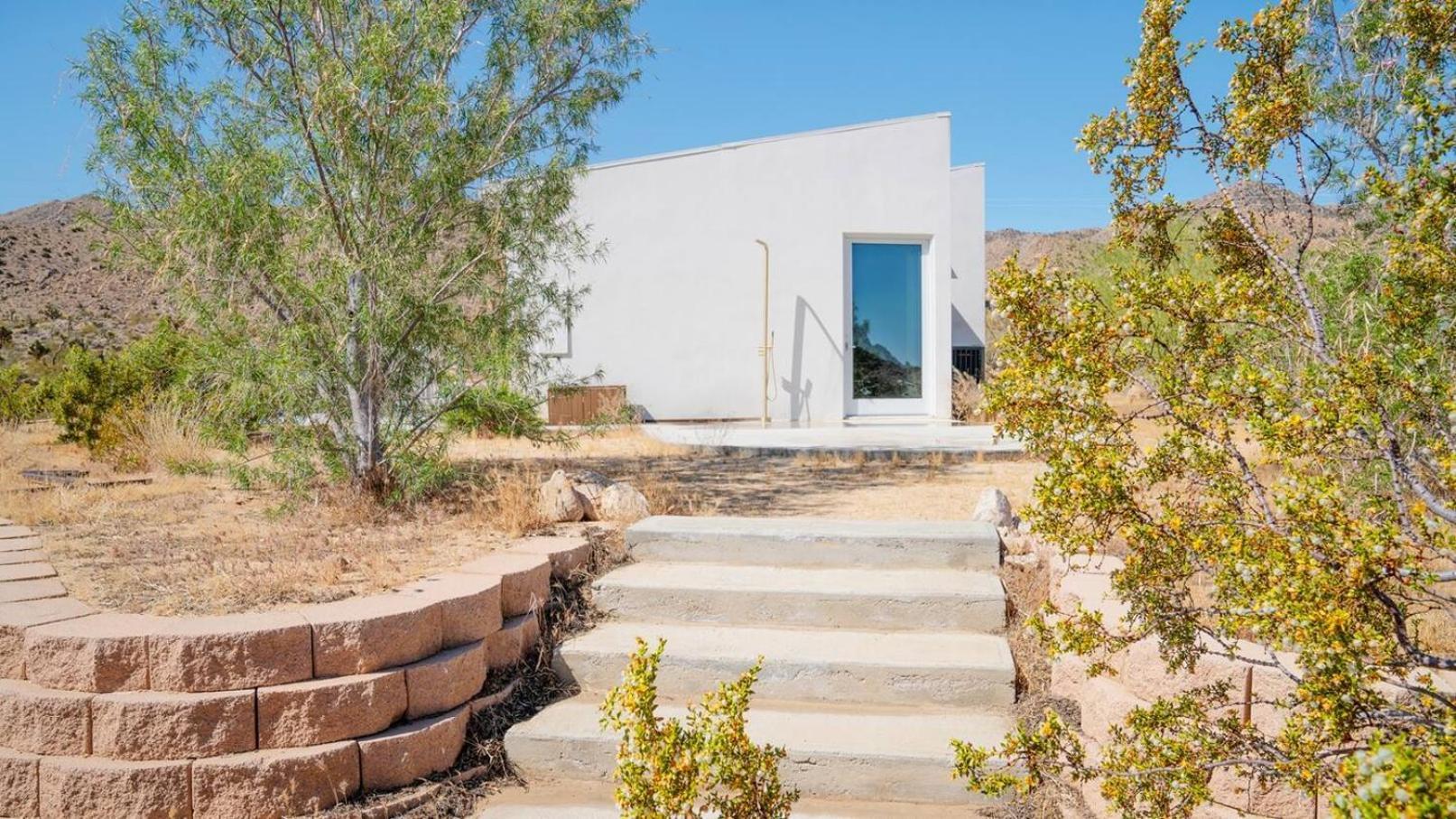 Experience Desert Serenity Gateway To Joshua Tree Exterior photo